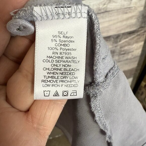 LOGO Lori Goldstein Cardigan Sweater Large Gray Layered Pockets - Picture 5 of 8